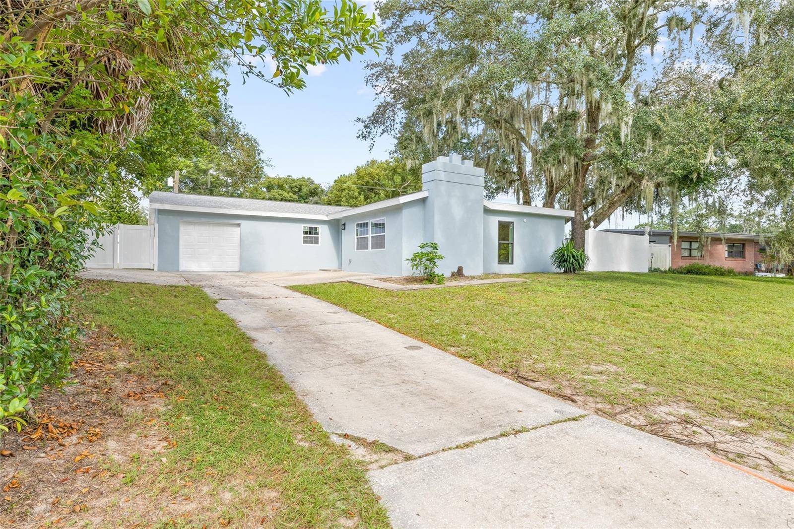 Temple Terrace, FL 33617,412 COURTNEY DR