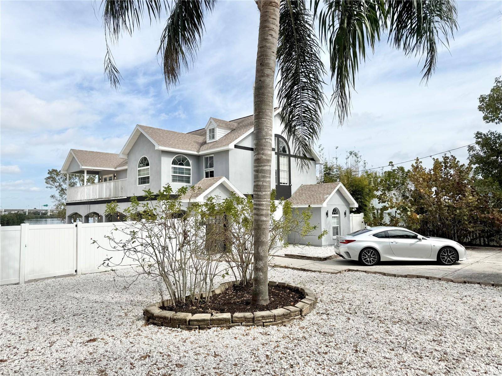 Tampa, FL 33619,6710 MYRNA DR