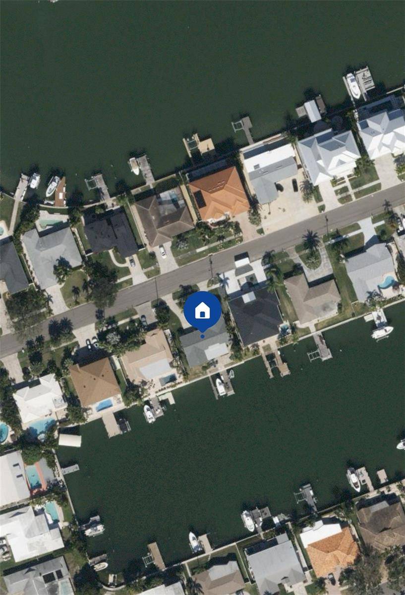 Clearwater Beach, FL 33767,341 PALM IS NE