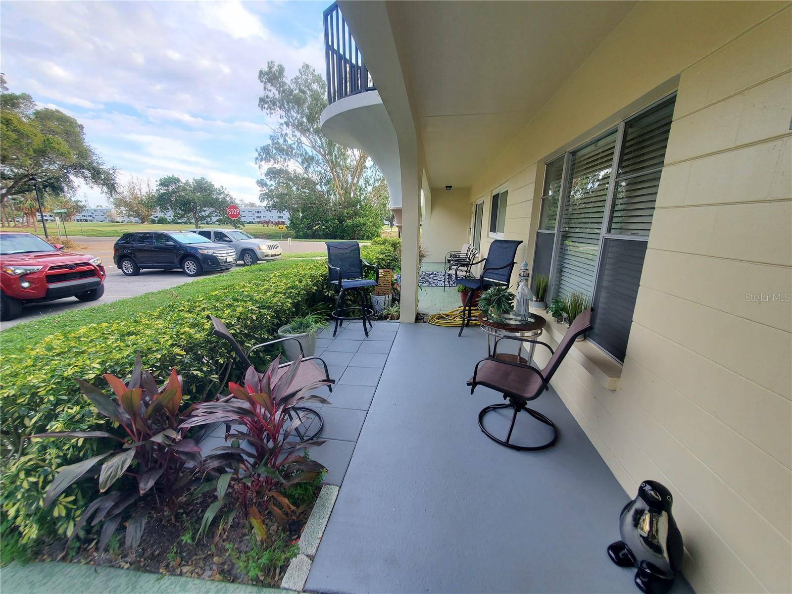 Clearwater, FL 33763,2298 NETHERLANDS DR #4