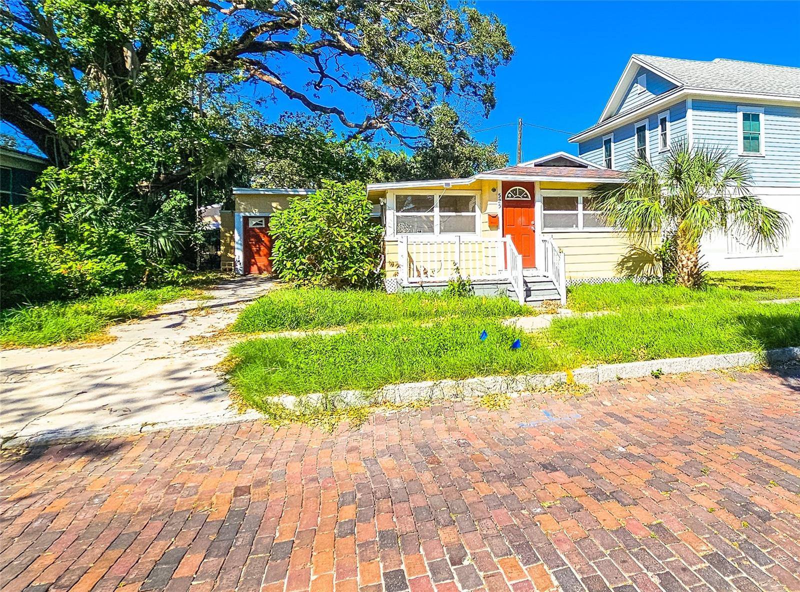 St Petersburg, FL 33701,525 13TH AVE S