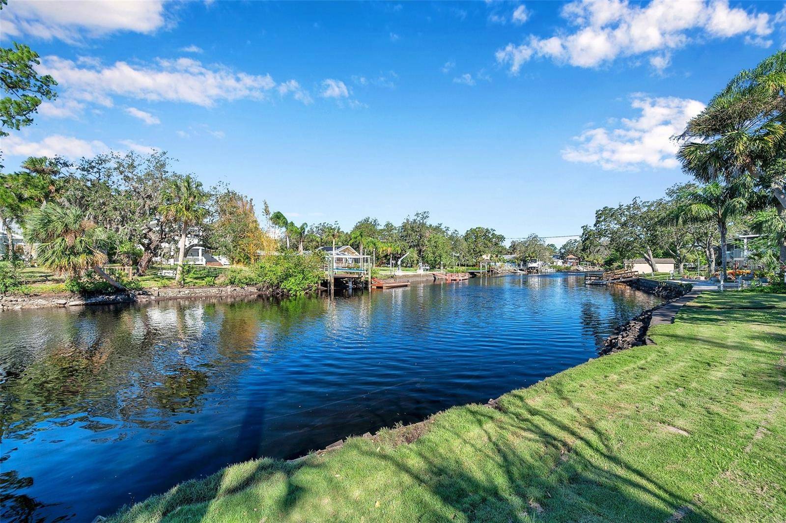 New Port Richey, FL 34652,5935 RIO DR