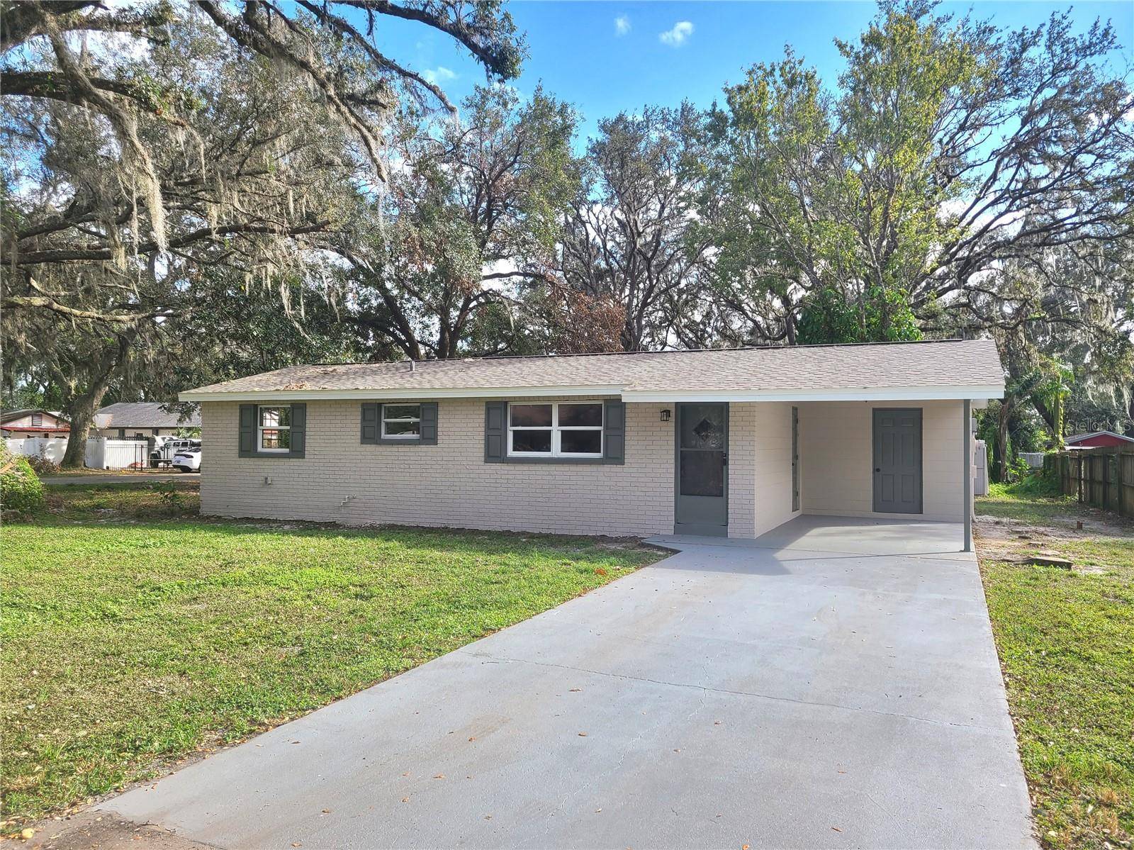 Zephyrhills, FL 33541,38200 ARCHER AVE