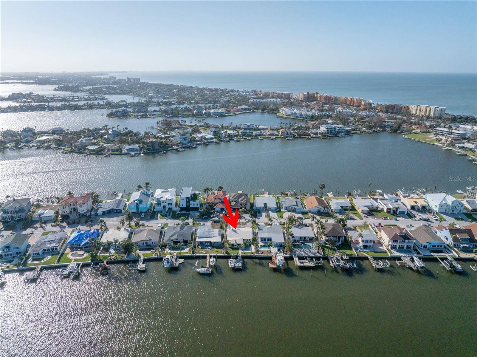 North Redington Beach, FL 33708,17054 DOLPHIN DR