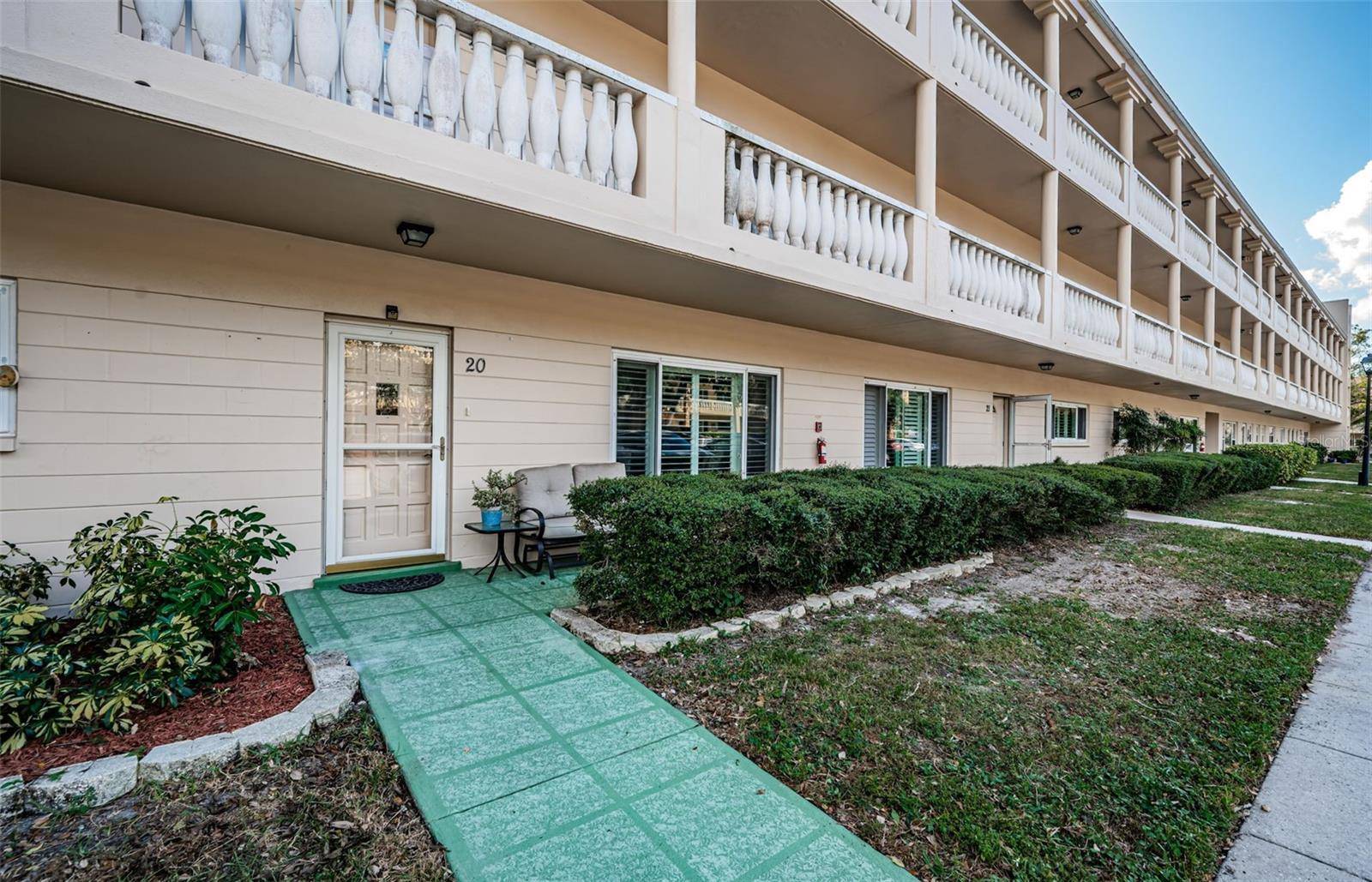 Clearwater, FL 33763,2170 AMERICUS BLVD N #20