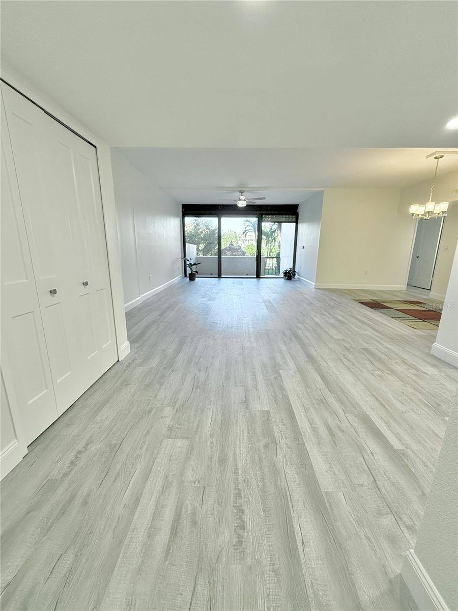Clearwater Beach, FL 33767,400 ISLAND WAY #103