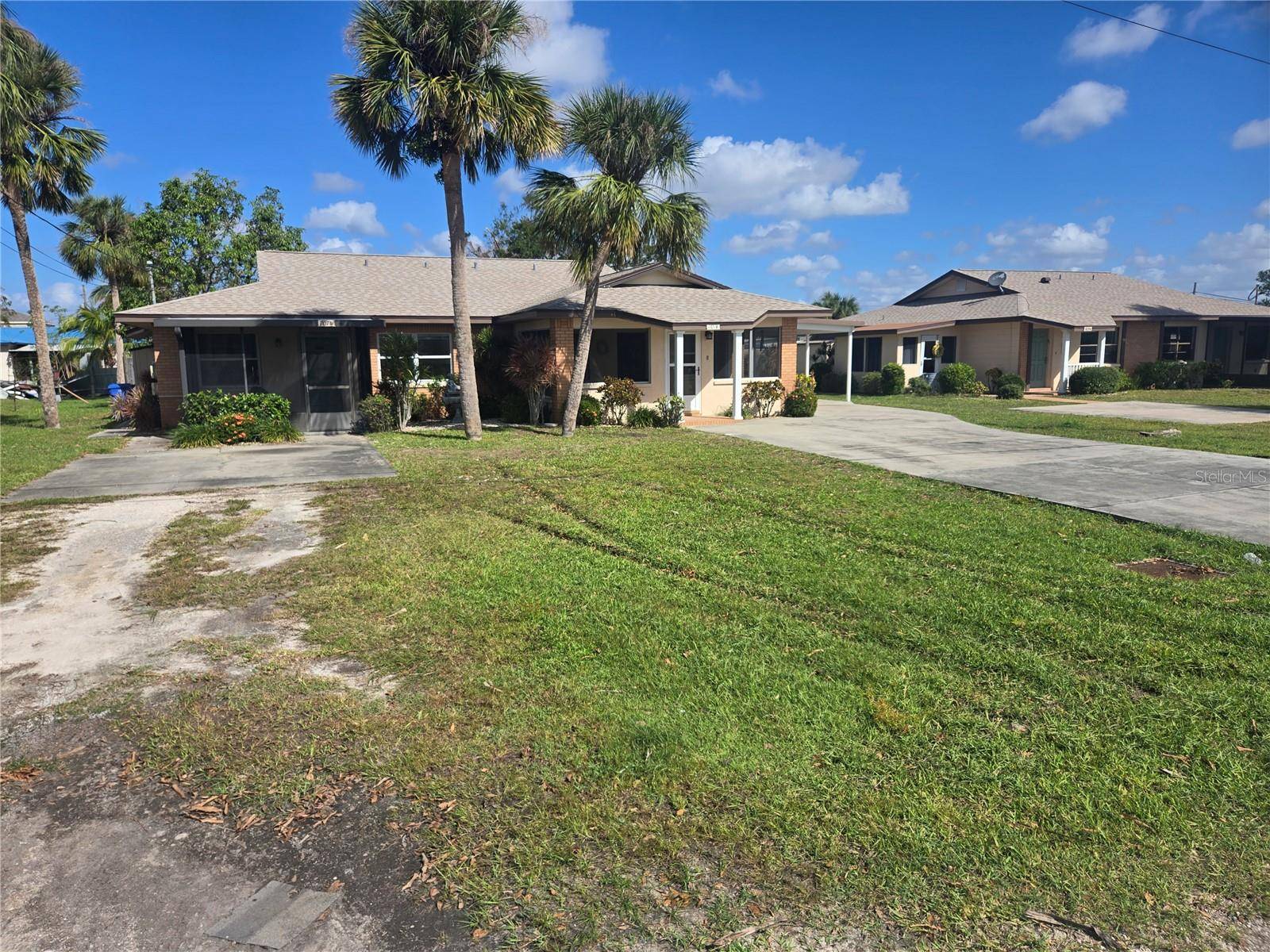 Ruskin, FL 33570,707 2ND AVE NW