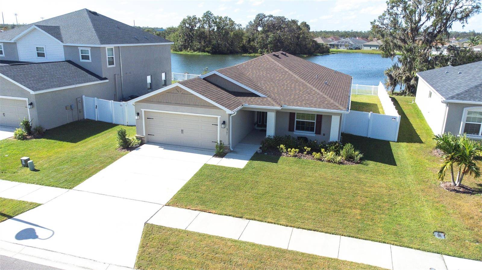 Zephyrhills, FL 33541,6701 ABBYWOOD LN