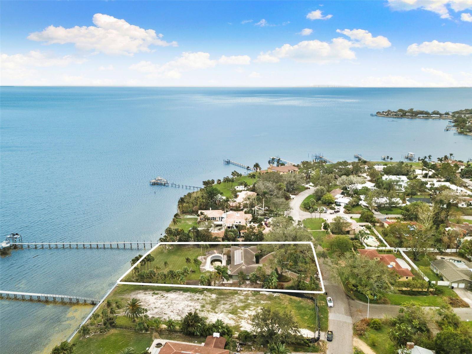 St Petersburg, FL 33705,6200 BAHAMA SHORES DR S