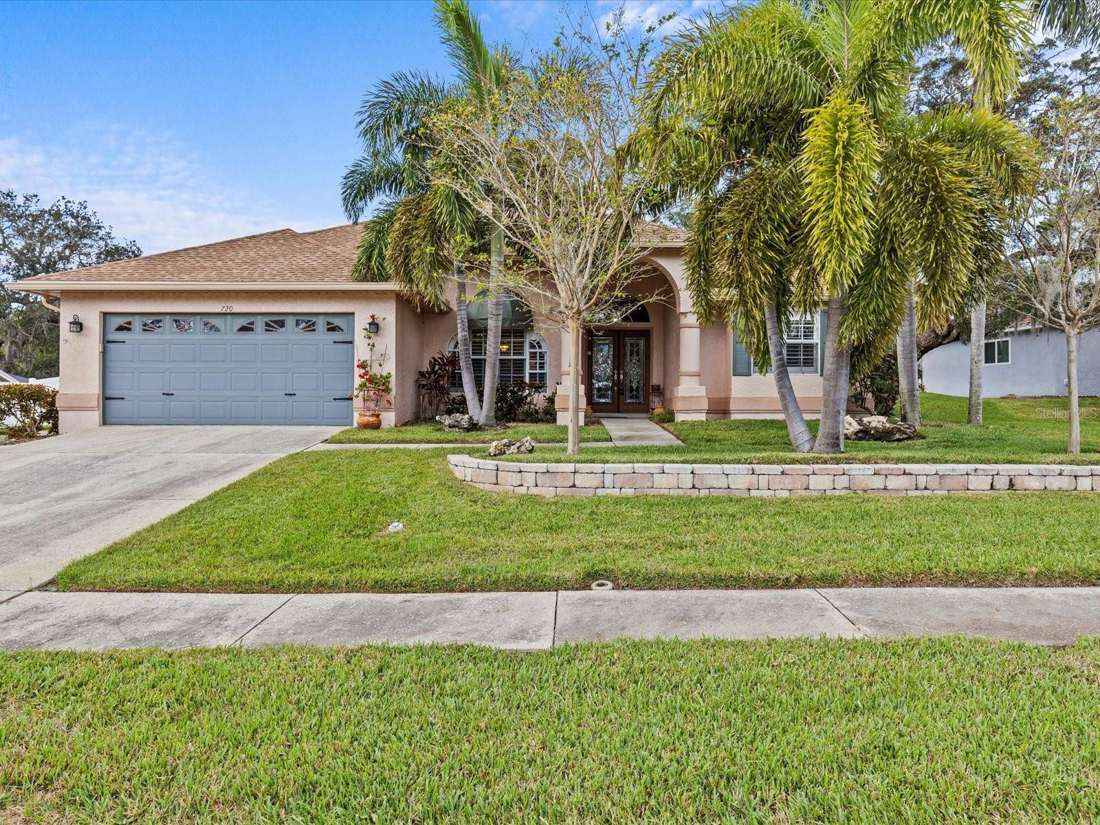 Tarpon Springs, FL 34689,720 WOODMONT DR