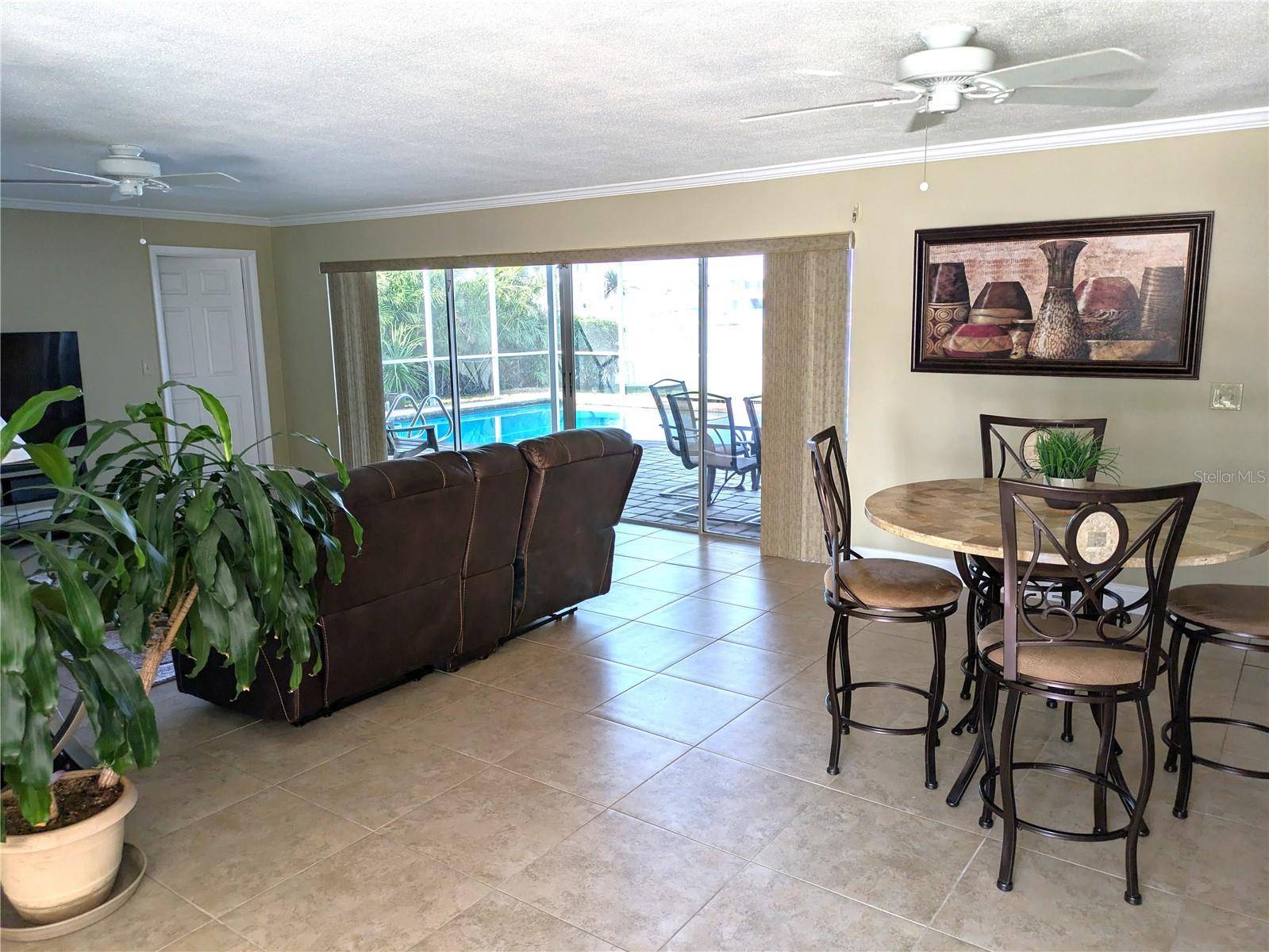 Largo, FL 33770,212 POINCIANA LN
