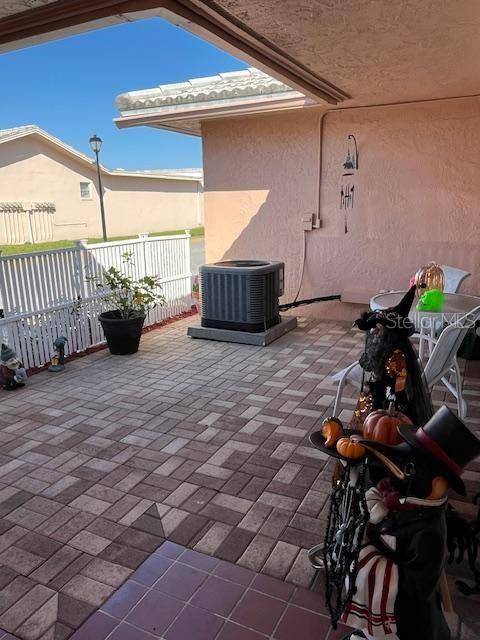 Pinellas Park, FL 33782,10467 LARCHMONT PL N #2