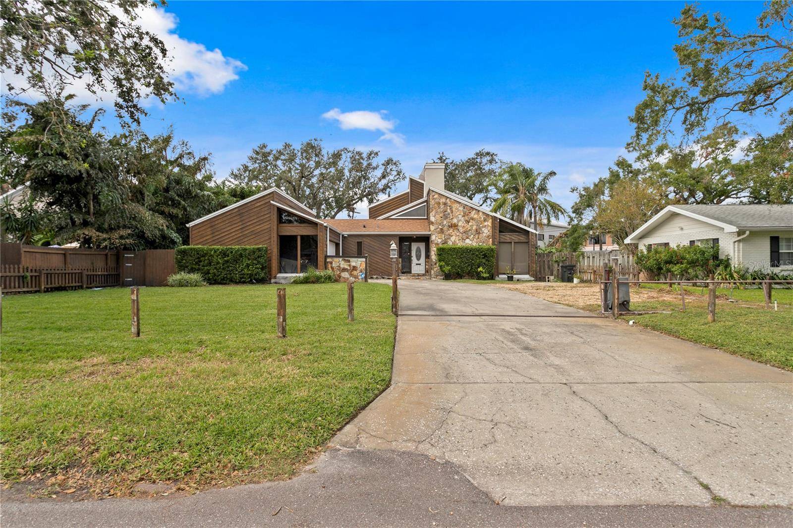 Tampa, FL 33609,715 S HIMES AVE