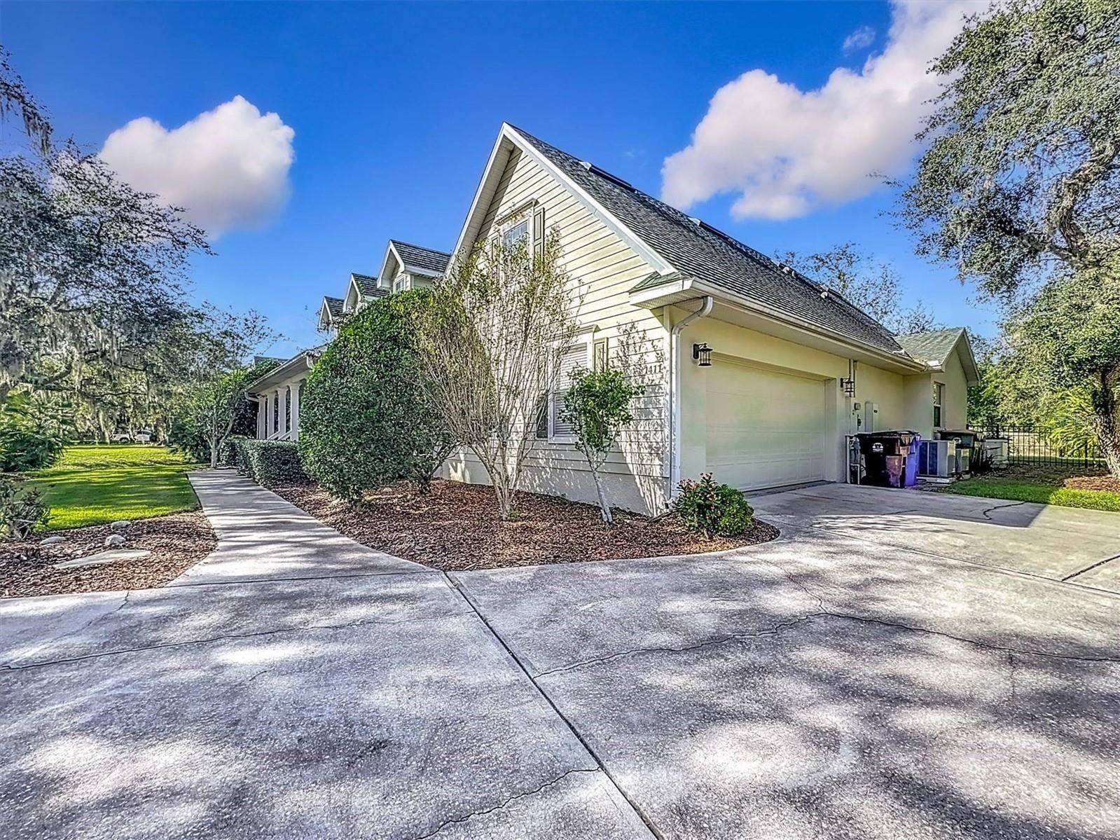 Saint Cloud, FL 34771,1411 HIDDEN OAKS BND