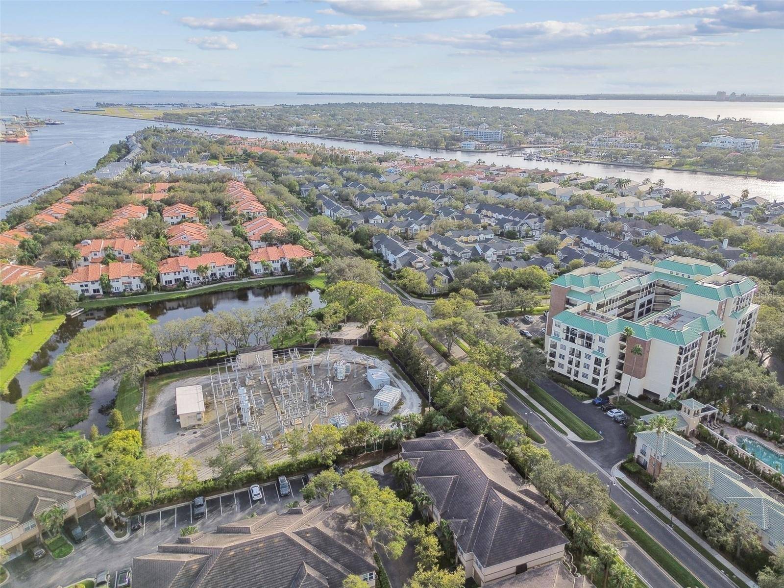 Tampa, FL 33602,901 NORMANDY TRACE RD