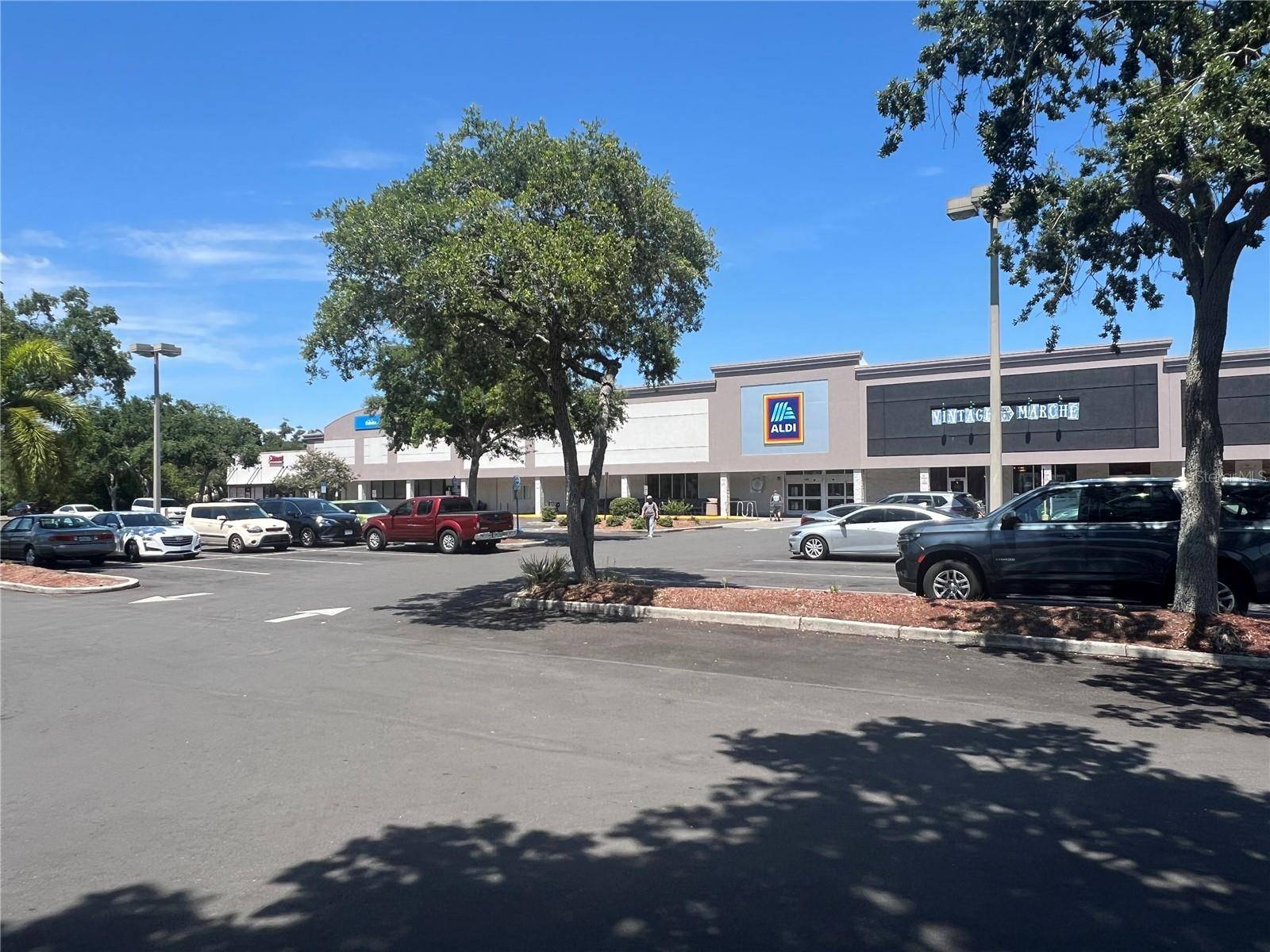 St Petersburg, FL 33711,2900 34TH ST S