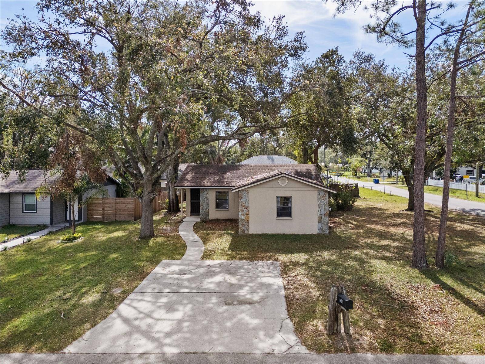 Tampa, FL 33604,1316 W SITKA ST