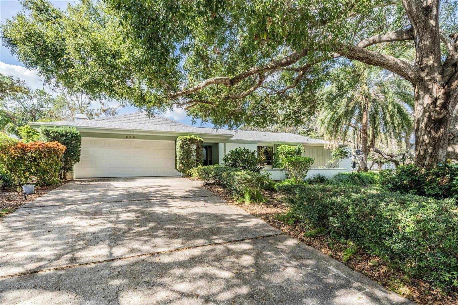 Palm Harbor, FL 34683,838 PARK CT