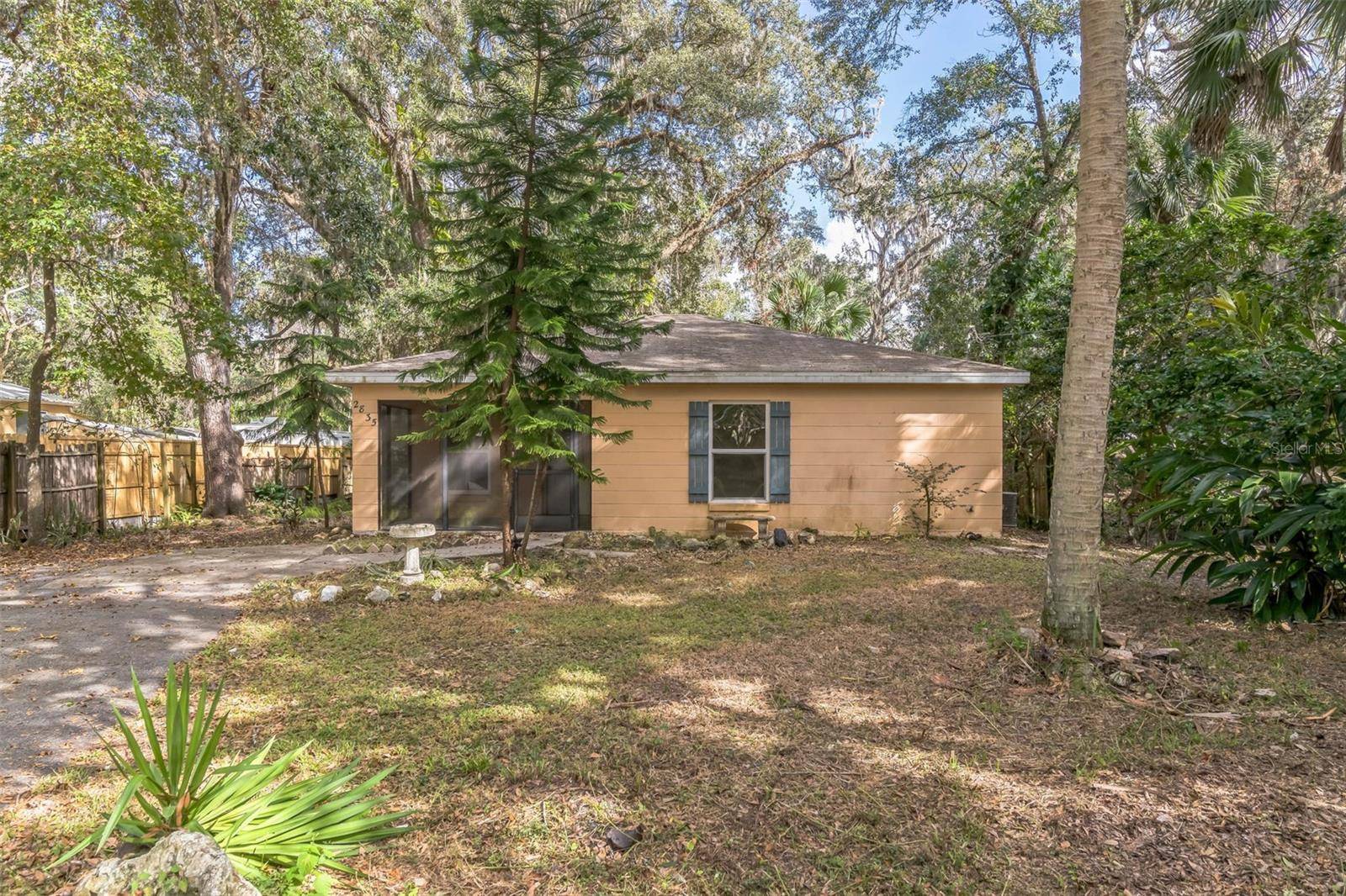 Lake Panasoffkee, FL 33538,2835 CR 426E