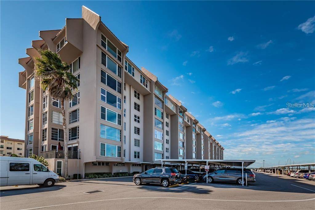 Dunedin, FL 34698,632 EDGEWATER DR #532