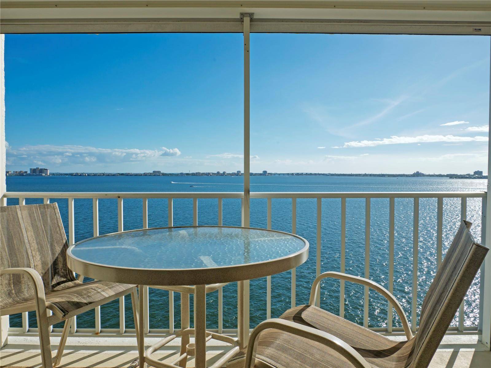 Gulfport, FL 33707,6060 SHORE BLVD S #805