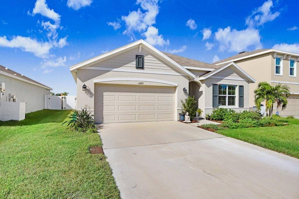 Riverview, FL 33579,13923 SMILING DAISY PL