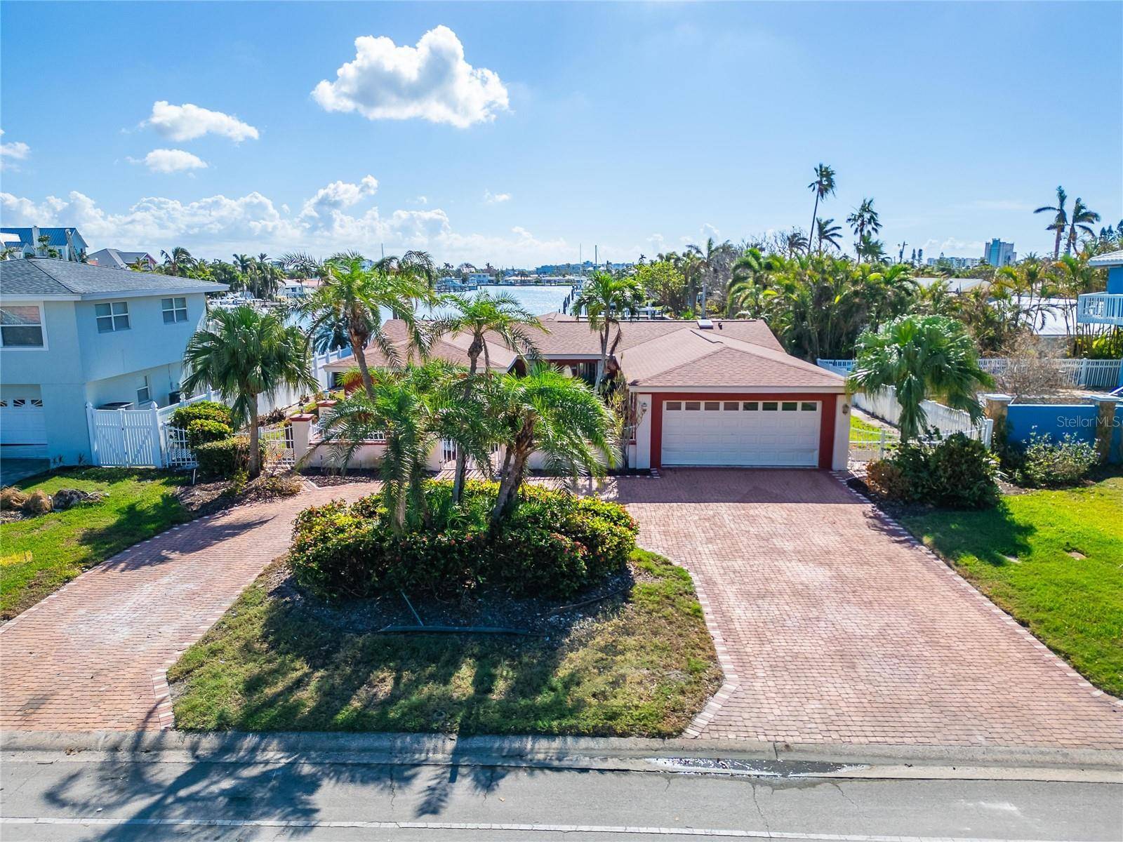 Treasure Island, FL 33706,425 CAPRI BLVD
