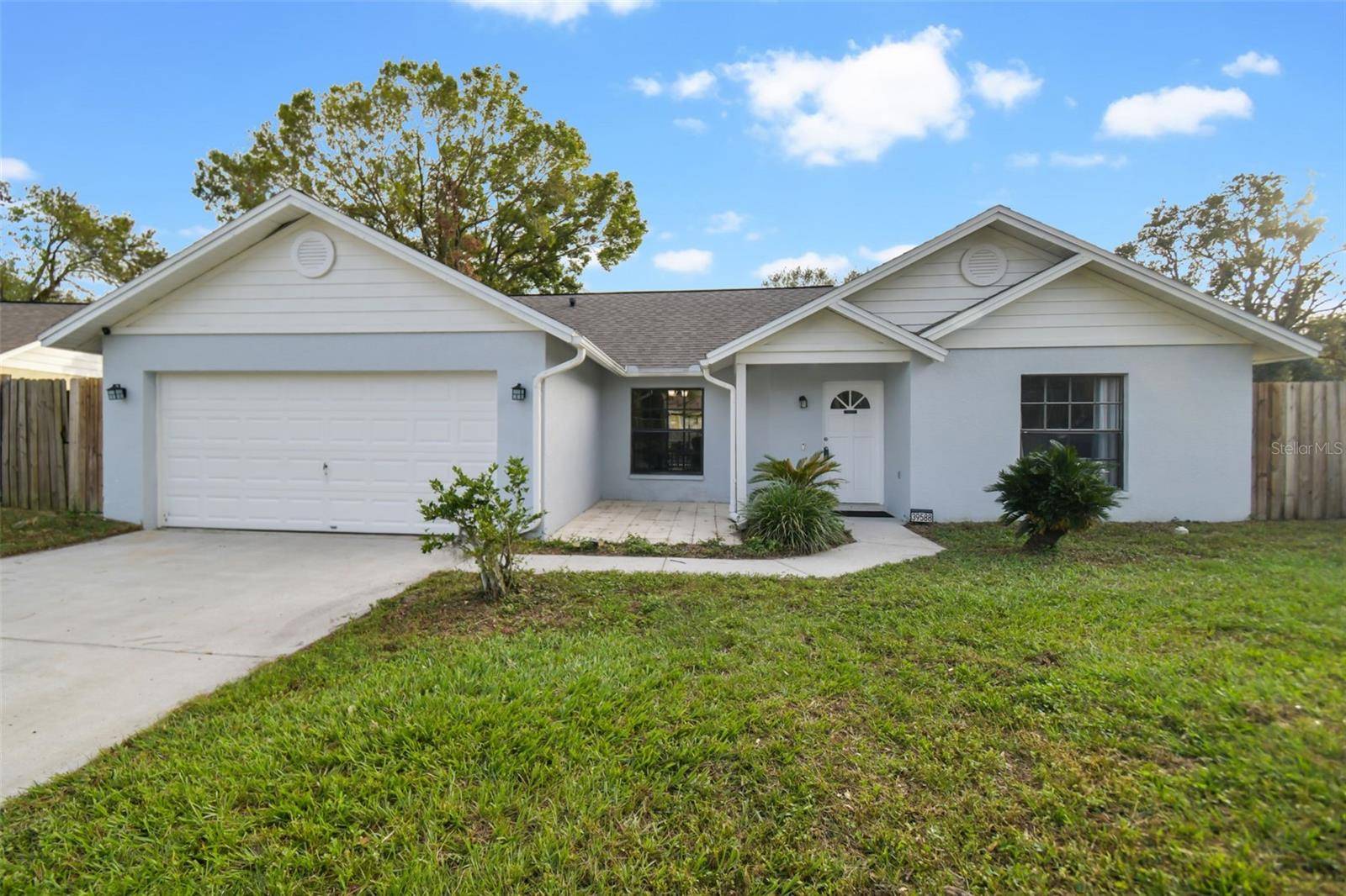 Zephyrhills, FL 33542,39588 MEADOWOOD LOOP