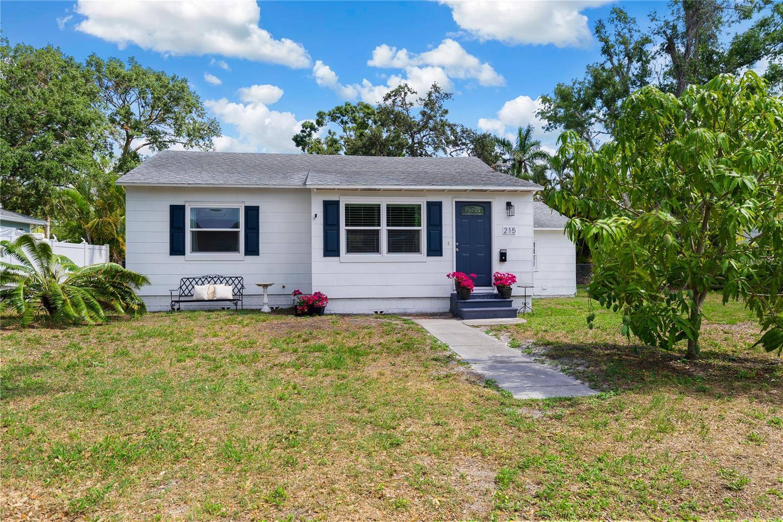 St Petersburg, FL 33704,215 35TH AVE NE
