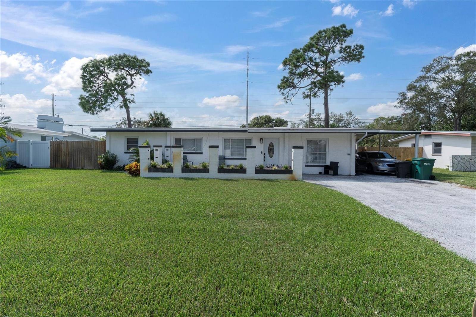 Seminole, FL 33777,8532 ROBIN RD