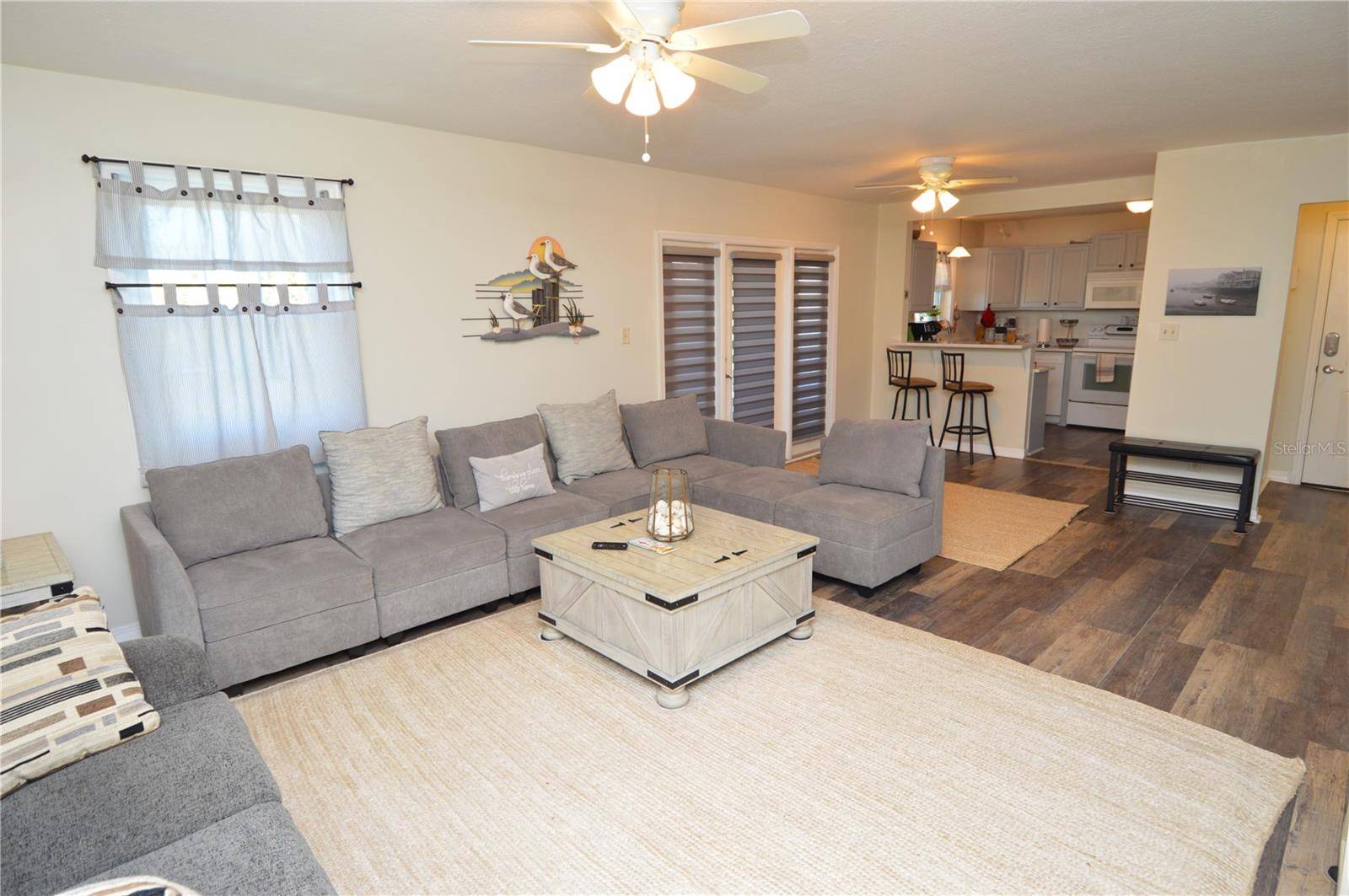 St Petersburg, FL 33705,121 SEAHORSE DR SE #C (Furnished)