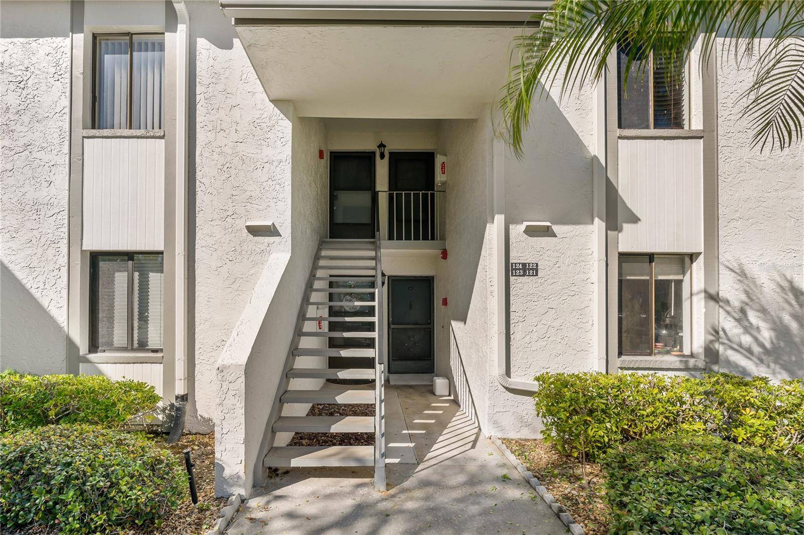 Oldsmar, FL 34677,122 E CYPRESS CT #22