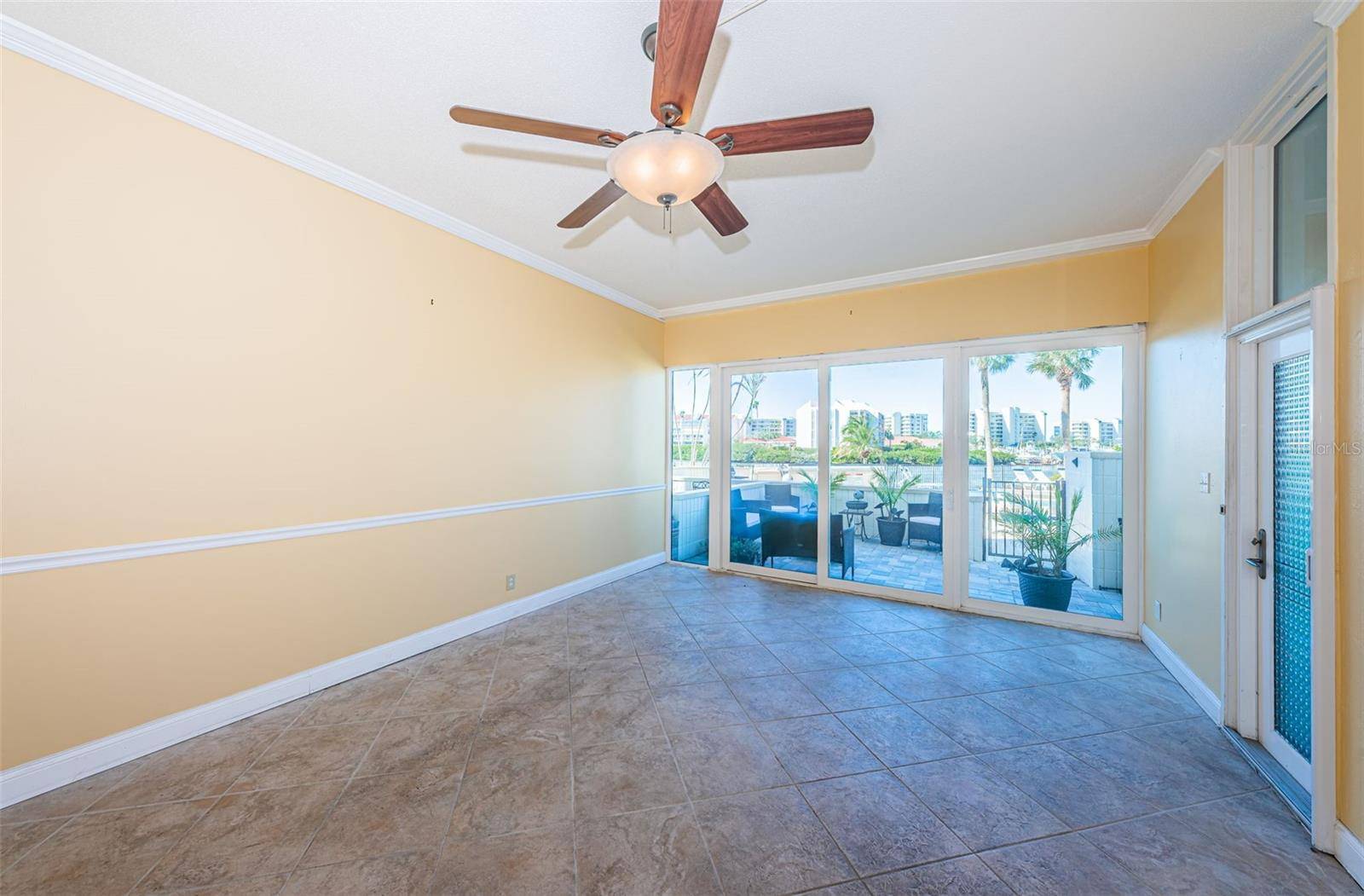 South Pasadena, FL 33707,7400 SUN ISLAND DR S #104