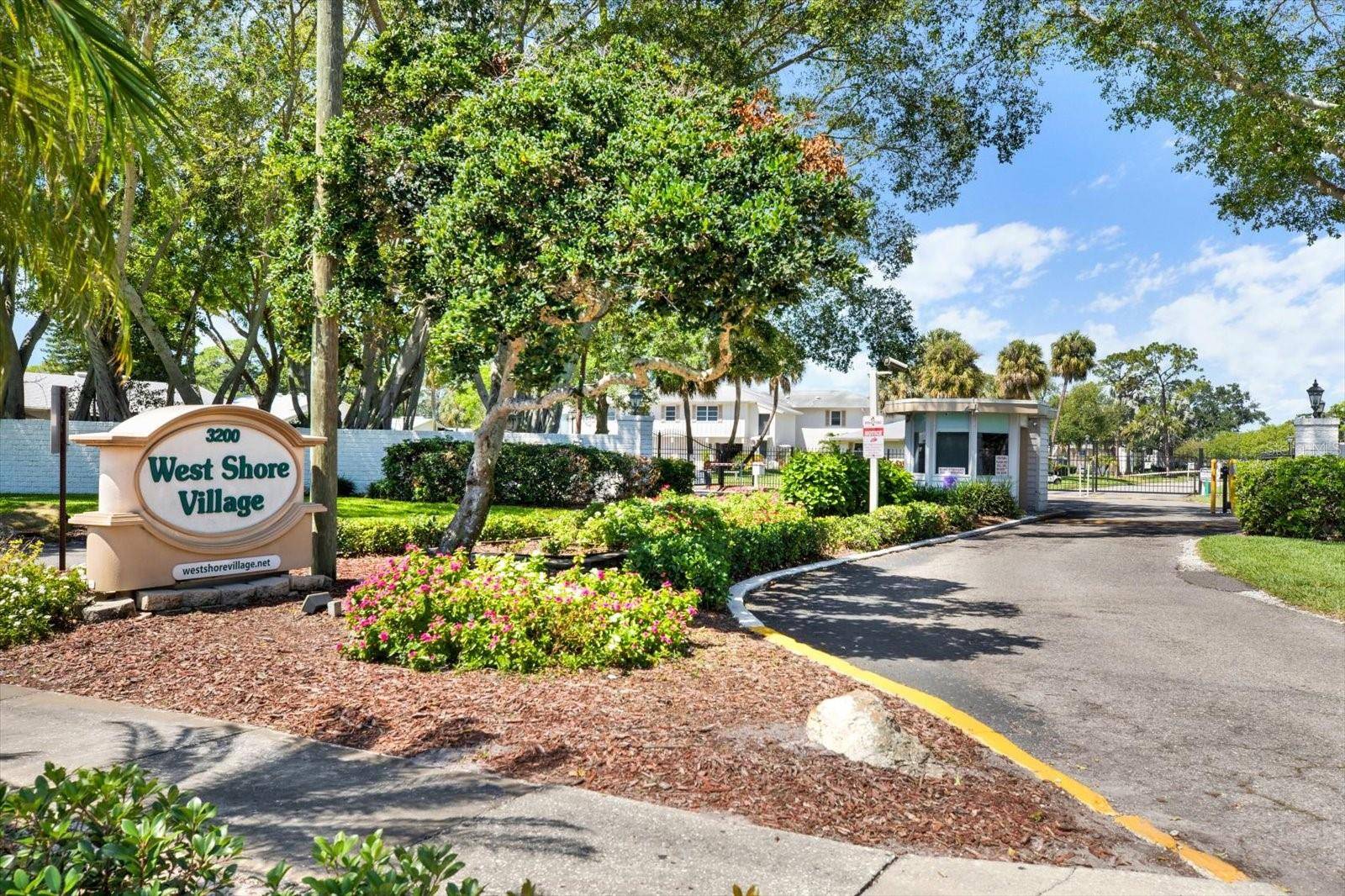 Saint Petersburg, FL 33711,3276 38TH WAY S #B