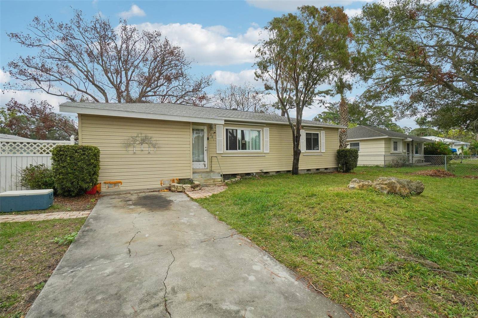 St Petersburg, FL 33707,7201 PARK ST S