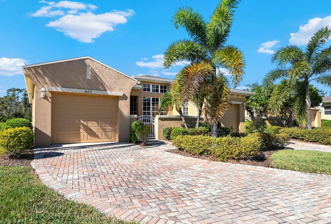 Sun City Center, FL 33573,2493 KENSINGTON GREENS DR #2493