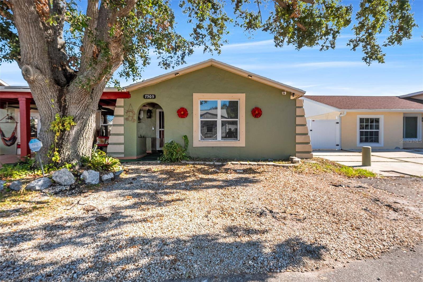 Tampa, FL 33615,7505 EASTMOOR CT