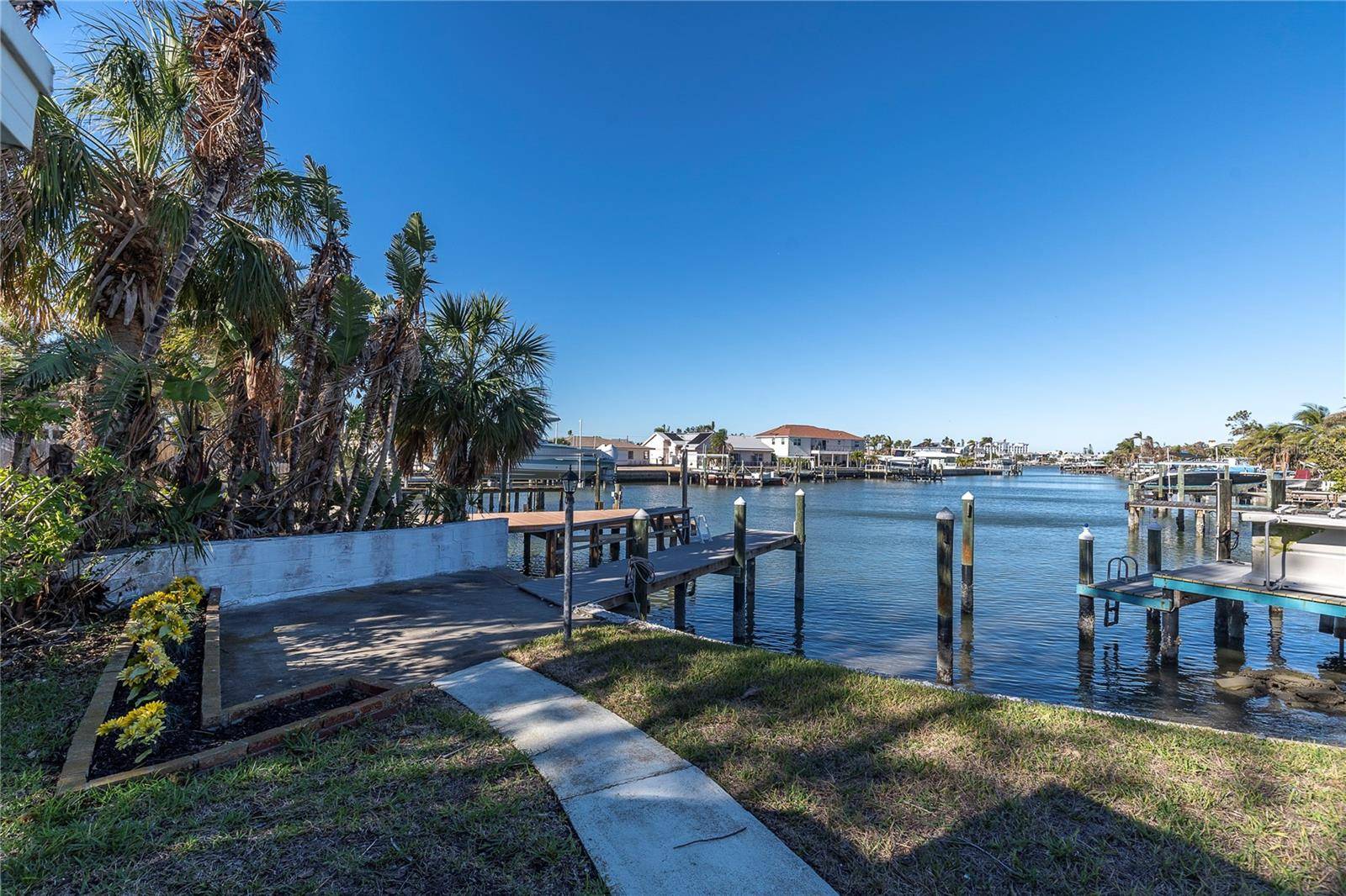 St Pete Beach, FL 33706,505 80TH AVE