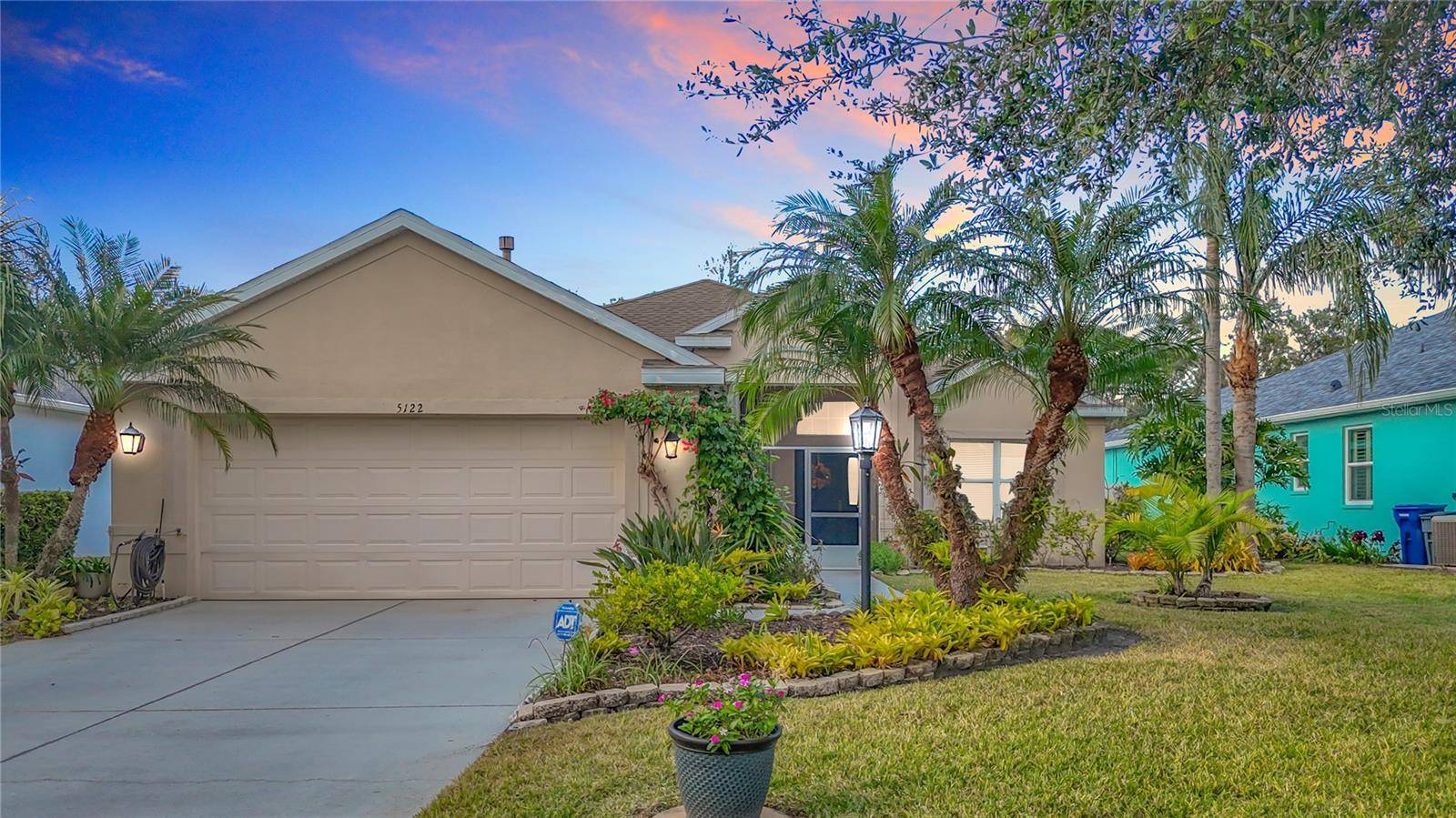 Sarasota, FL 34243,5122 CREEKSIDE TRL