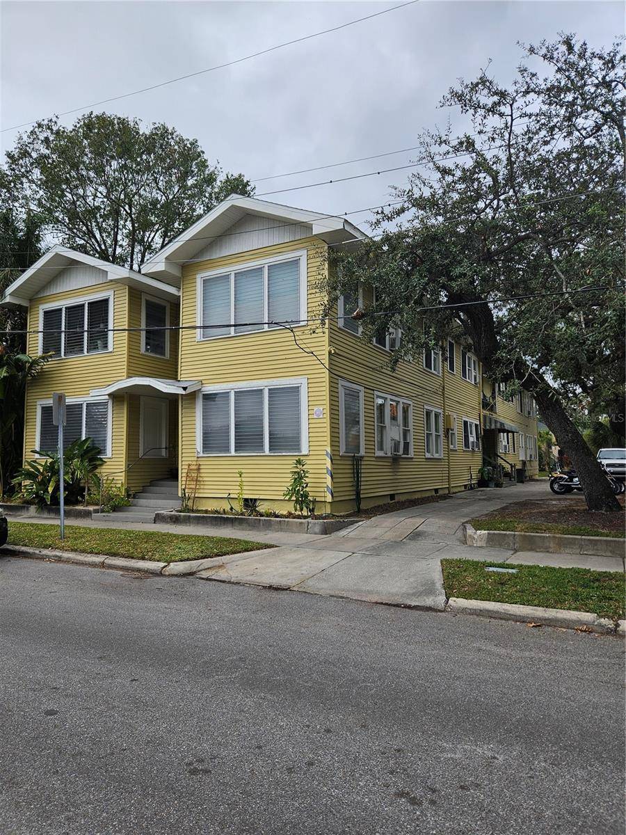 Tampa, FL 33606,1909 W DEKLE AVE