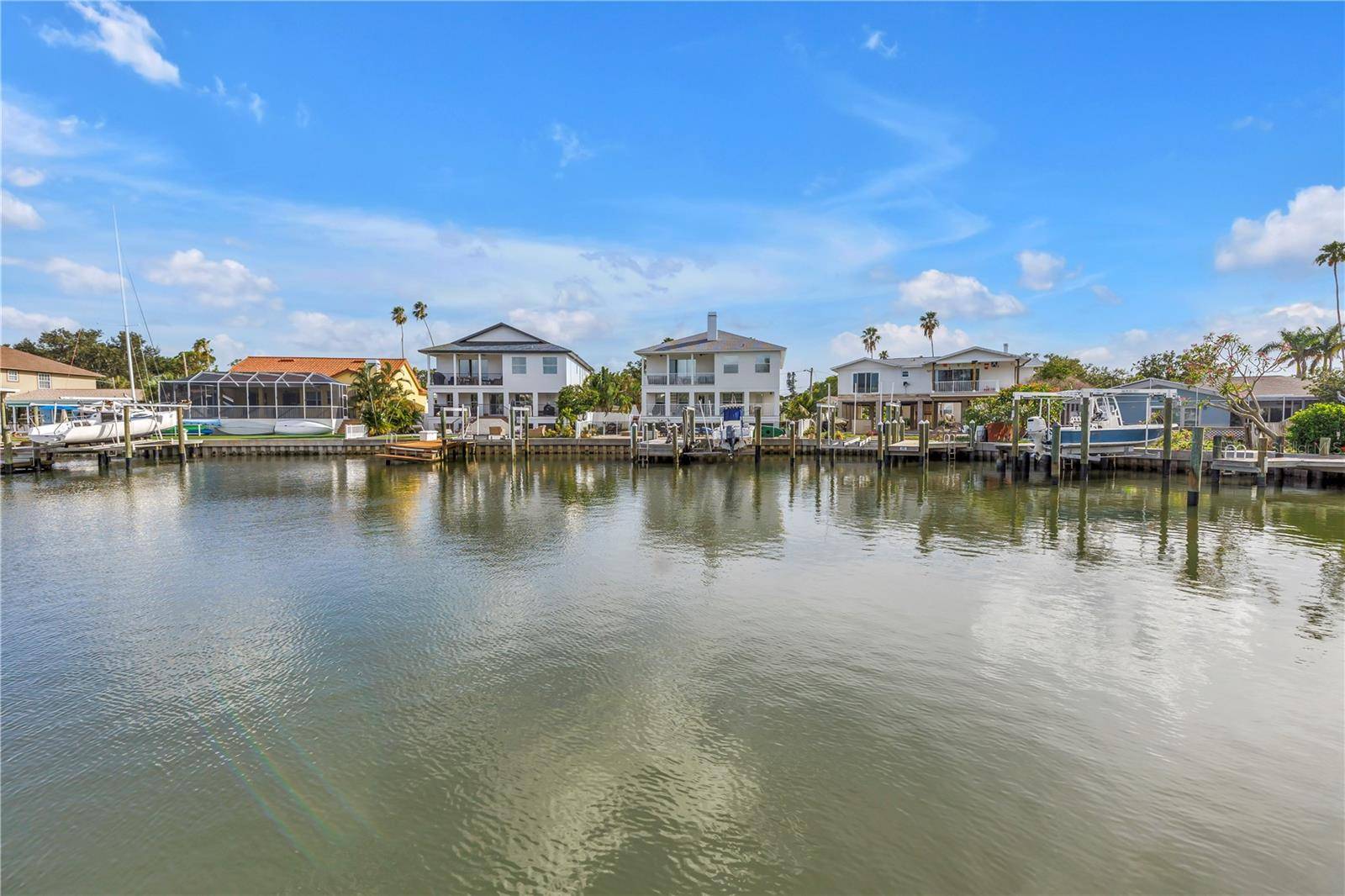 St Petersburg, FL 33703,1904 ARROWHEAD DR NE