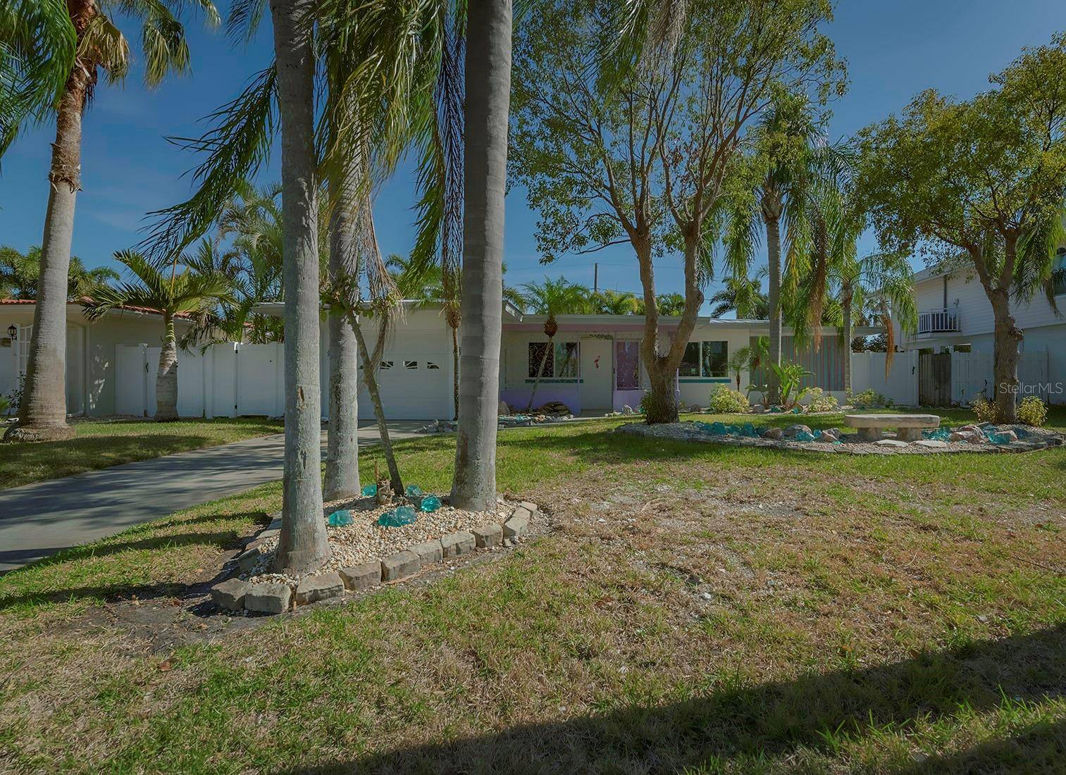 Dunedin, FL 34698,2469 BAYWOOD DR W