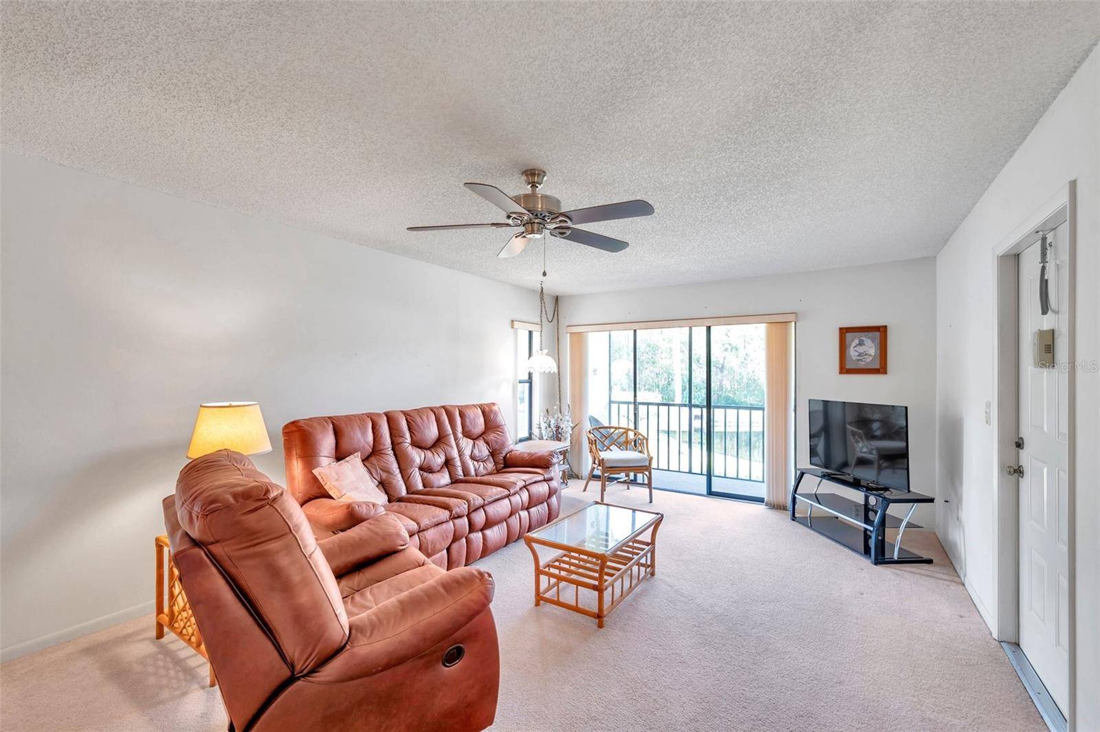 Tarpon Springs, FL 34688,1400 PINE GLEN LN #B2