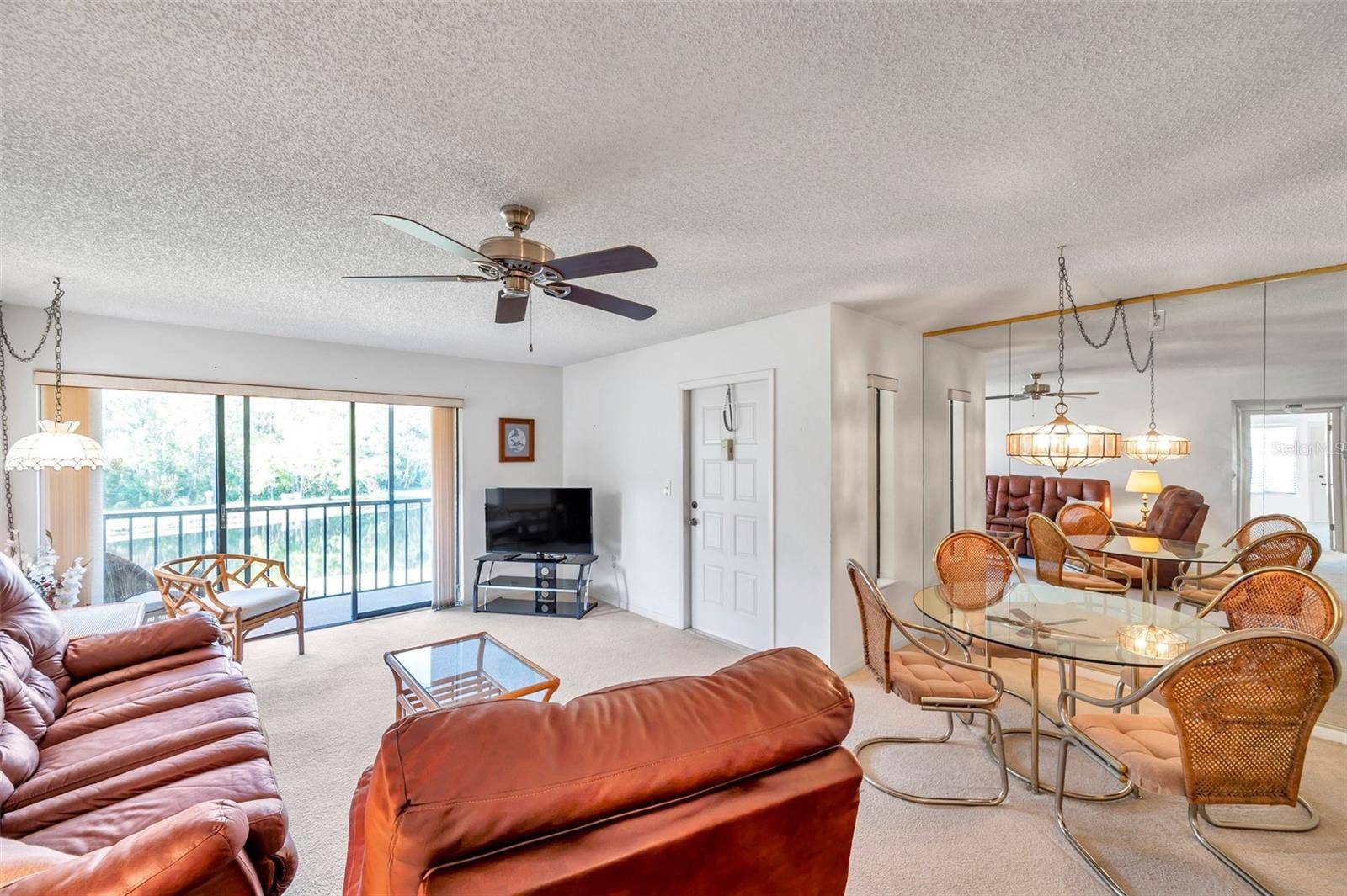 Tarpon Springs, FL 34688,1400 PINE GLEN LN #B2