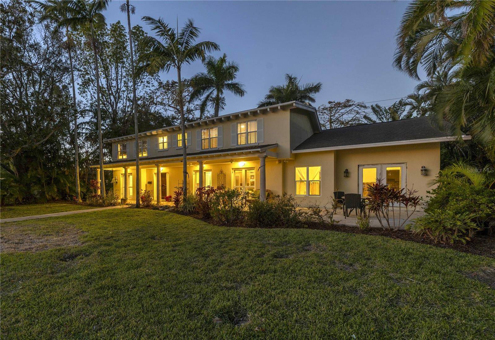 St Petersburg, FL 33704,323 COFFEE POT DR NE