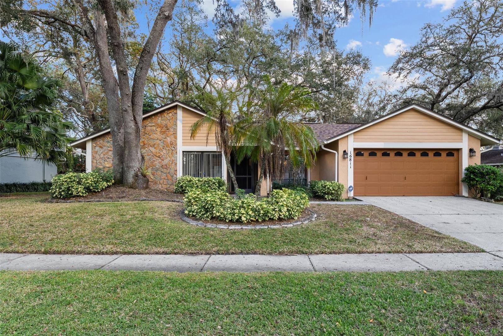 Tampa, FL 33618,16811 ROLLING ROCK DR