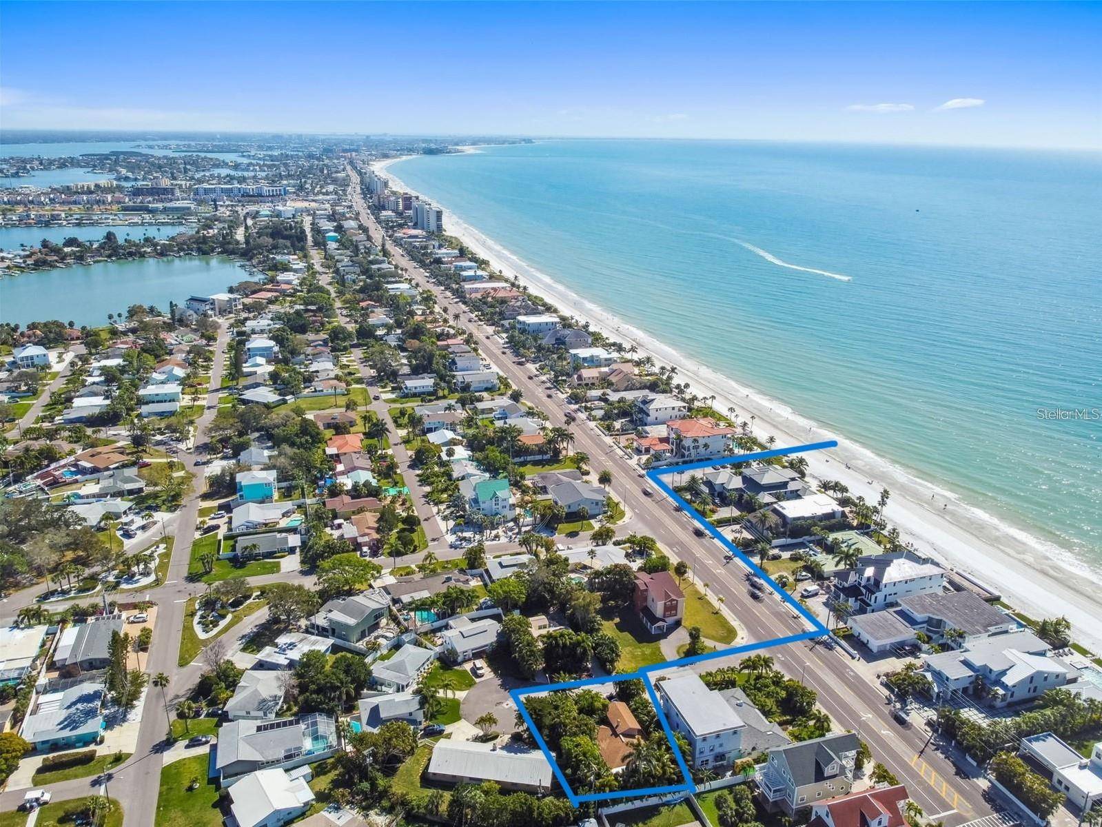 Redington Beach, FL 33708,24 160TH CT