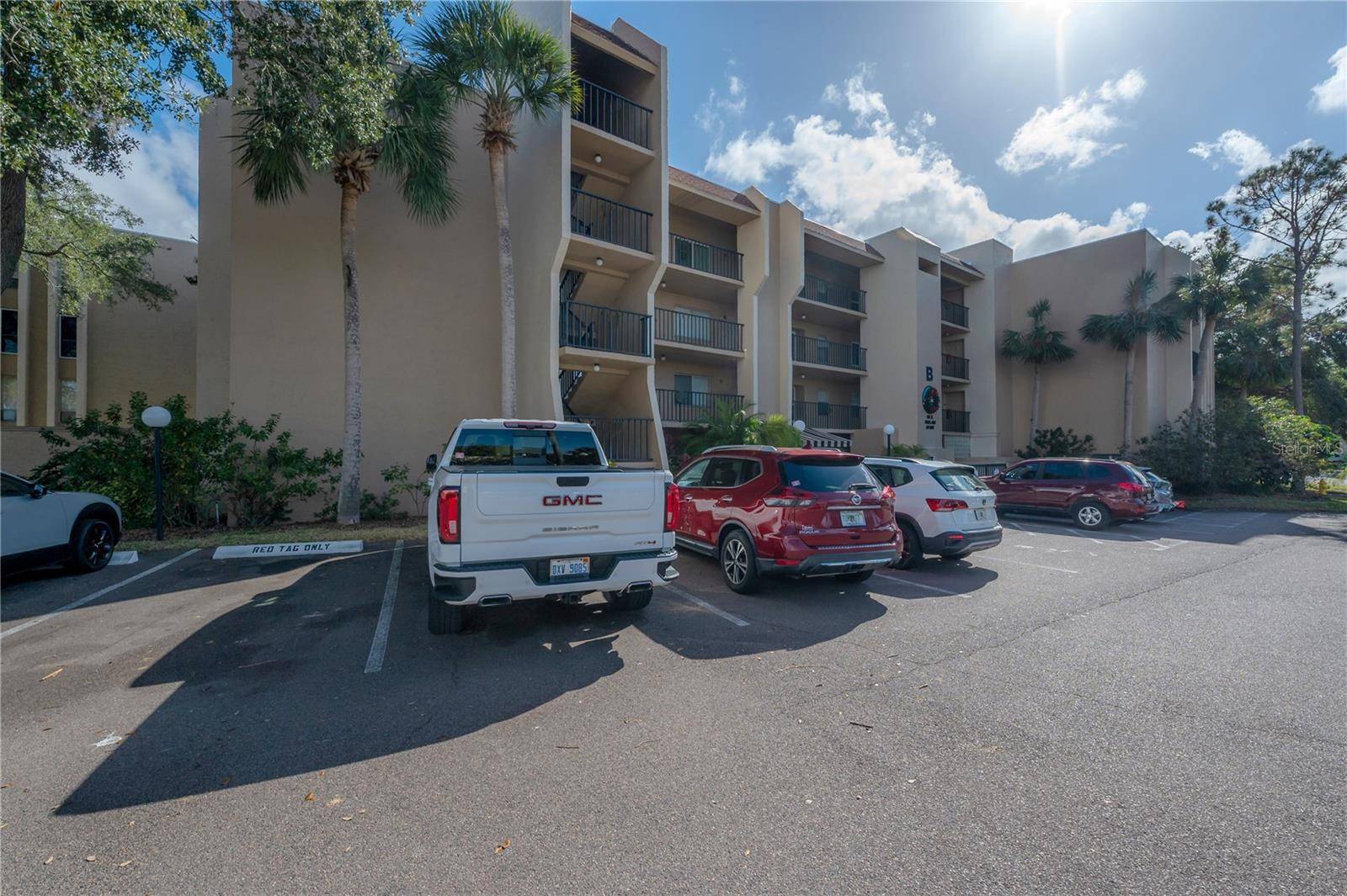 Tarpon Springs, FL 34689,90 S HIGHLAND AVE #416