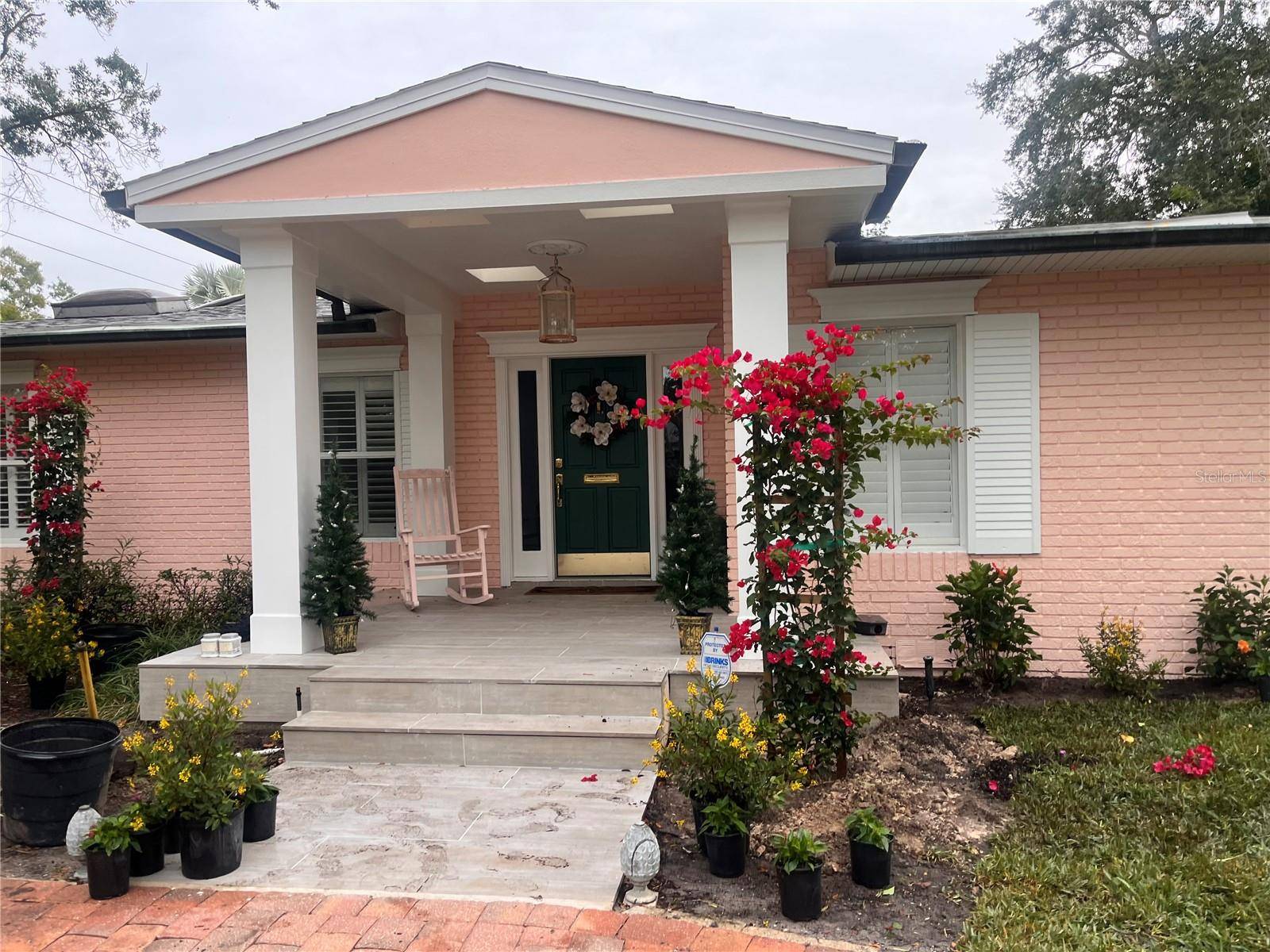 St Petersburg, FL 33704,200 CARMONA WAY NE
