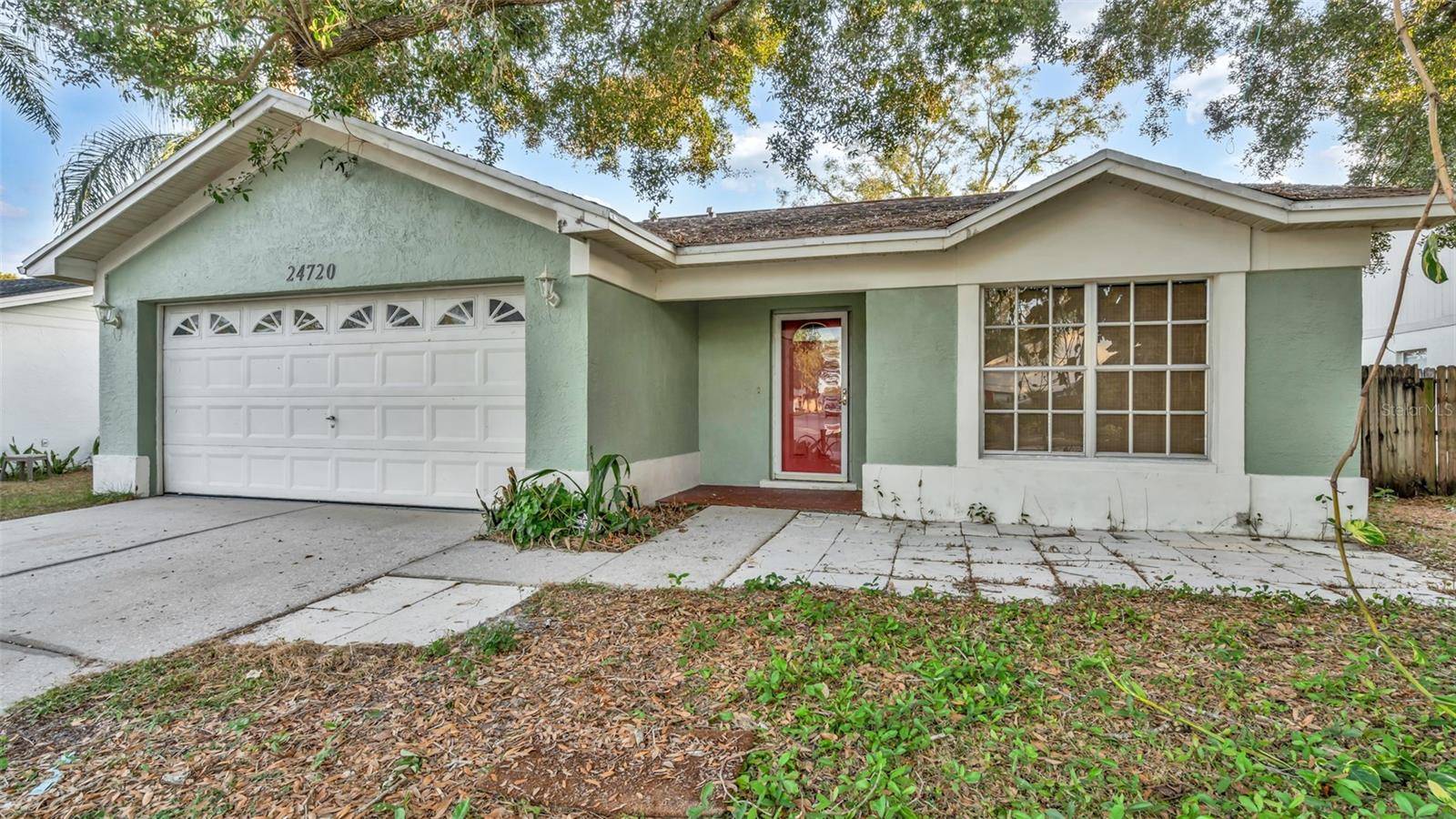 Lutz, FL 33559,24720 SILVERSMITH DR